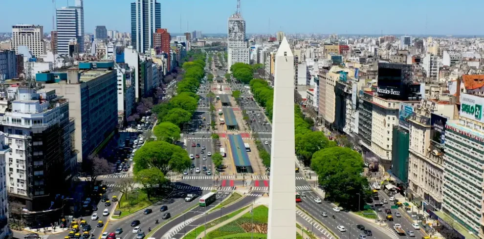 BCC-2024-EXPLORER-BUENOS_AIRES-LANDMARKS-HEADER-_MOBILE